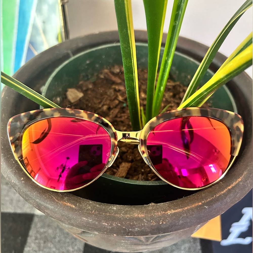 Krewe Josephine Cat Eye Sunglasses